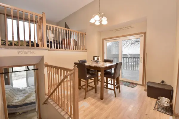 601 Joes Lake RD SE, Cambridge, MN 55008