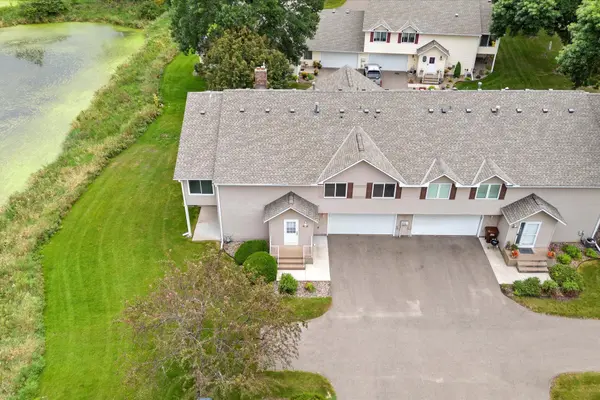 3720 Gershwin LN N, Oakdale, MN 55128