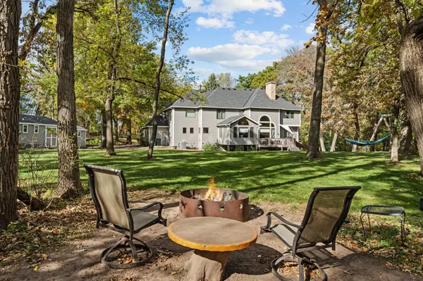 263 Cove RD, Hudson, WI 54016