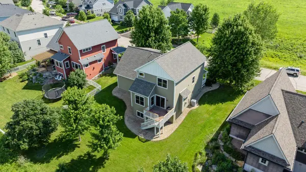 921 Inspiration Pkwy S, Bayport, MN 55003
