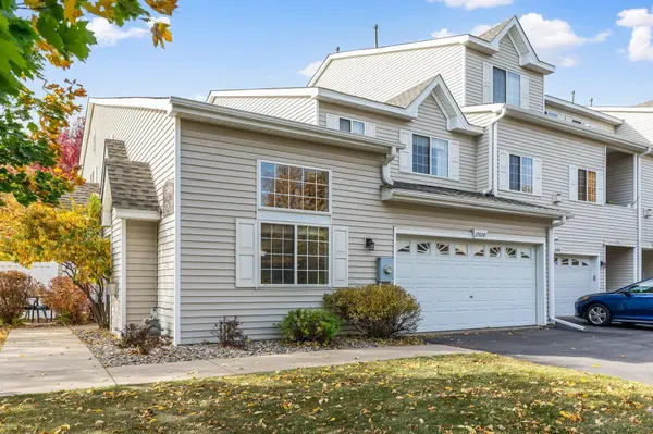 17608 Hackberry CT, Eden Prairie, MN 55347