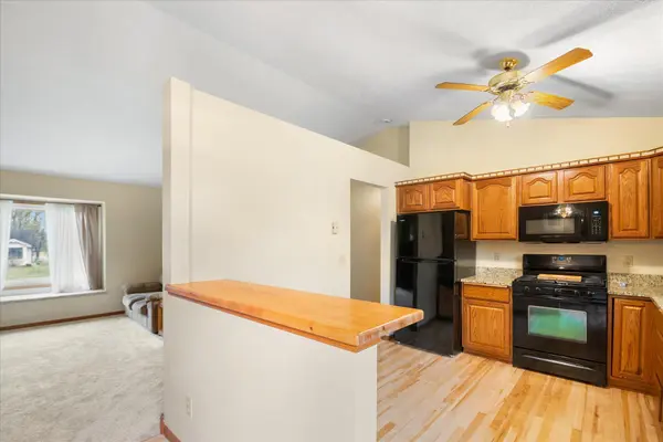 17317 Ipswich WAY, Lakeville, MN 55044