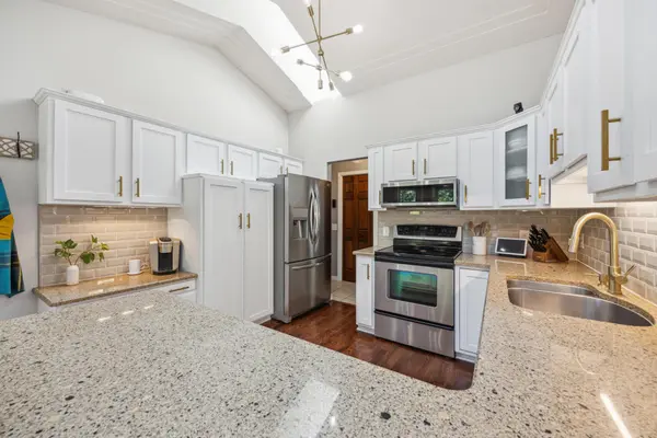 17447 Ixonia PATH, Lakeville, MN 55044
