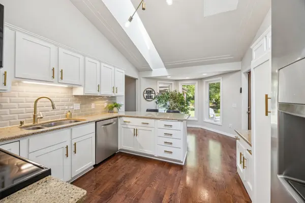17447 Ixonia PATH, Lakeville, MN 55044