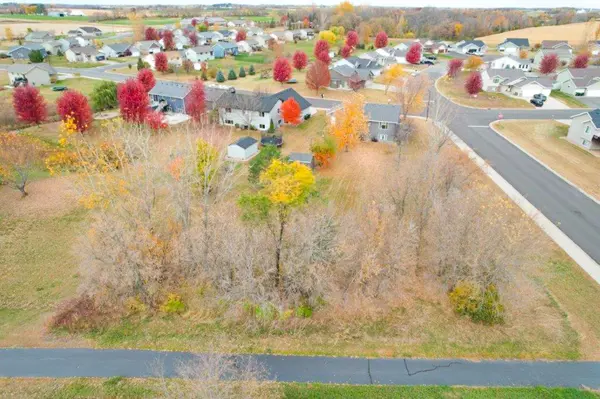 600 Highlands DR, Albany, MN 56307