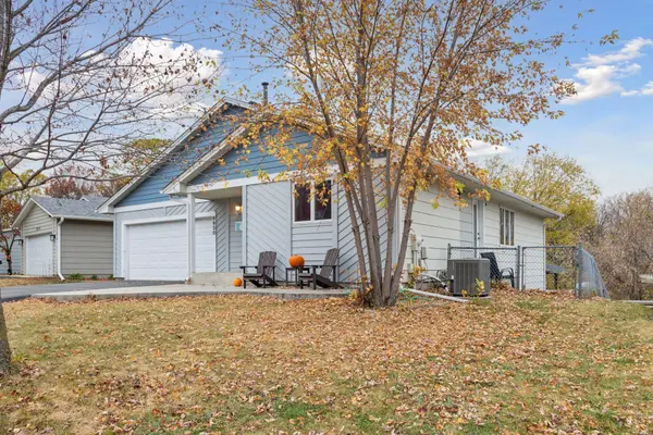 6930 27th ST N, Oakdale, MN 55128