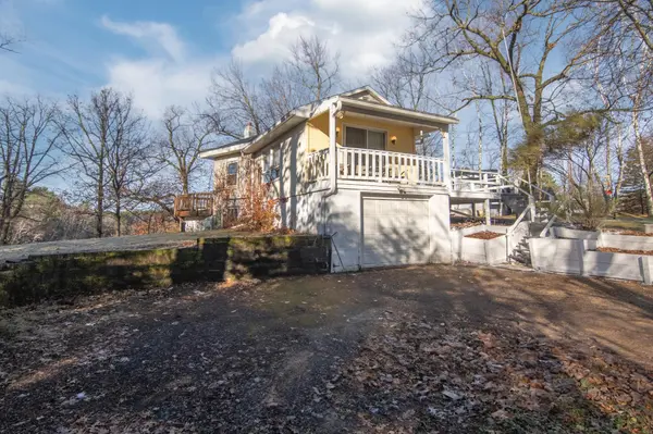 1141 Birchwood LN, Amery, WI 54001