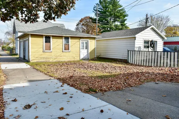 552 E 4th ST, Winona, MN 55987