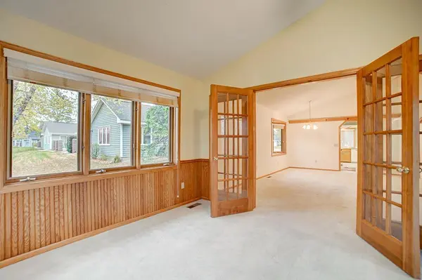 1138 Lois CT Shoreview, MN 55126