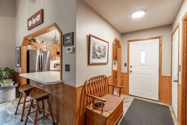 12754 Quaker LN N, Champlin, MN 55316