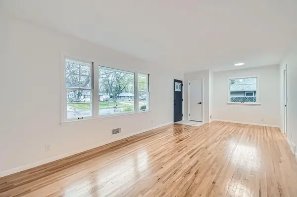 11800 Larch ST NW, Minneapolis, MN 55448