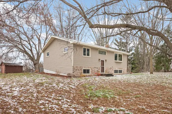 1641 County Road 37 NW, Buffalo, MN 55313