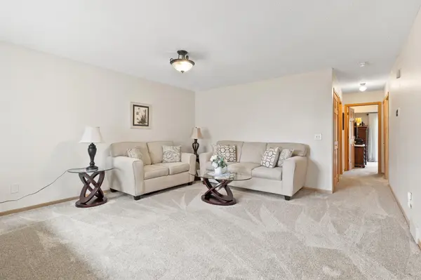 14316 Glenda DR, Apple Valley, MN 55124