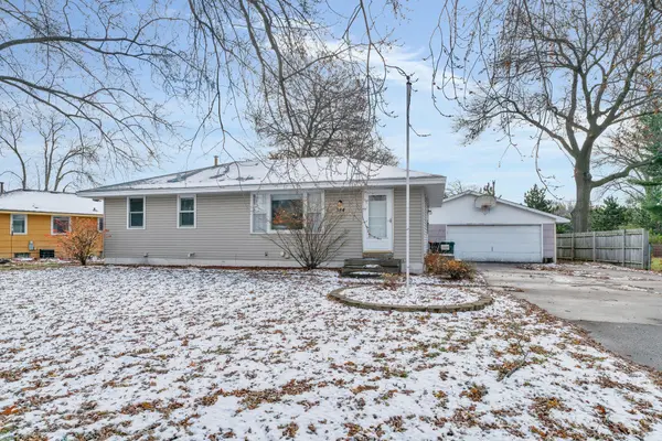 384 Territorial RD NE, Blaine, MN 55434