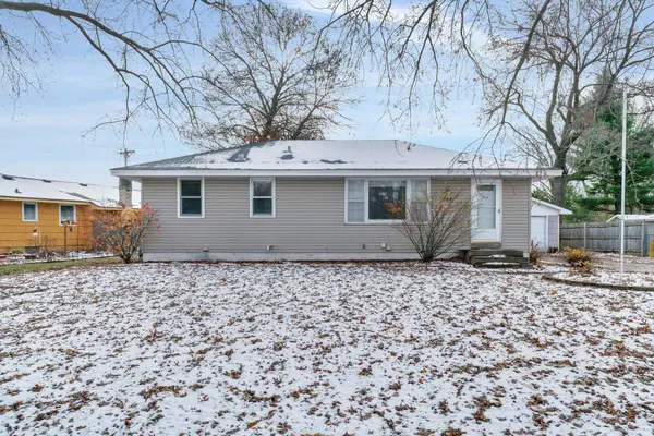384 Territorial RD NE, Blaine, MN 55434