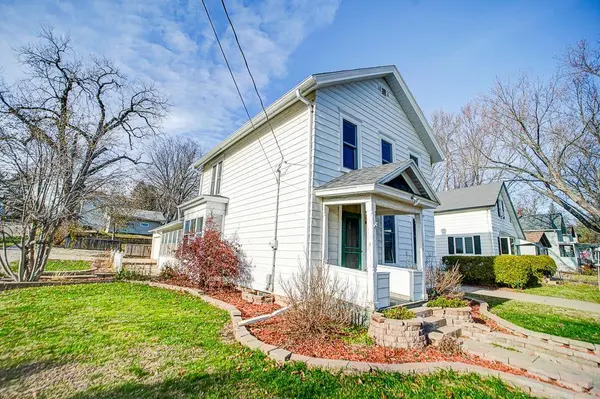 1104 1st ST N, Stillwater, MN 55082