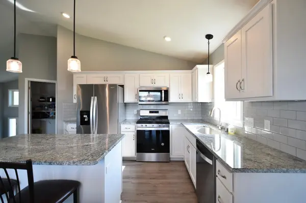 850 9th ST, Wanamingo, MN 55983