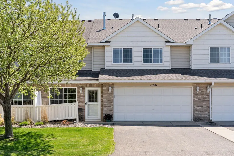 17516 Gillette WAY #8059, Lakeville, MN 55044