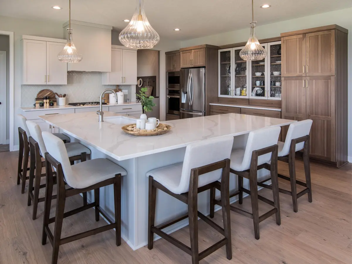 7434 Waters Edge AVE, Shakopee, MN 55379