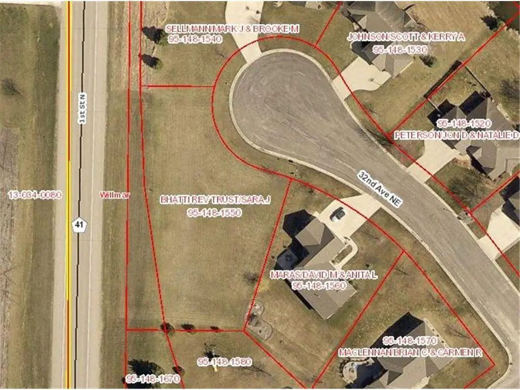 101 32nd AVE NE, Willmar, MN 56201