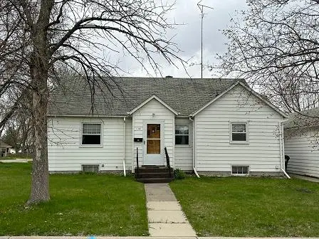 114 6th AVE NE, Clara City, MN 56222