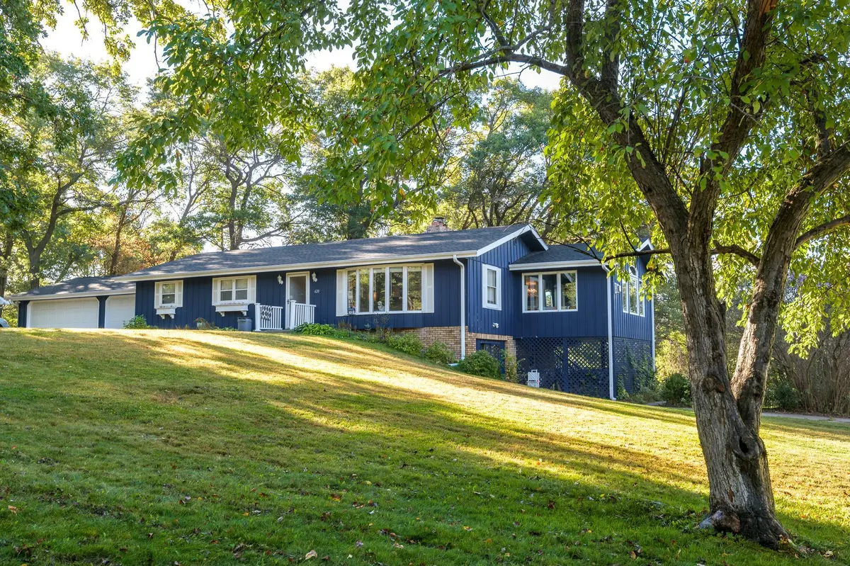 620 Brookwood LN, Sartell, MN 56377