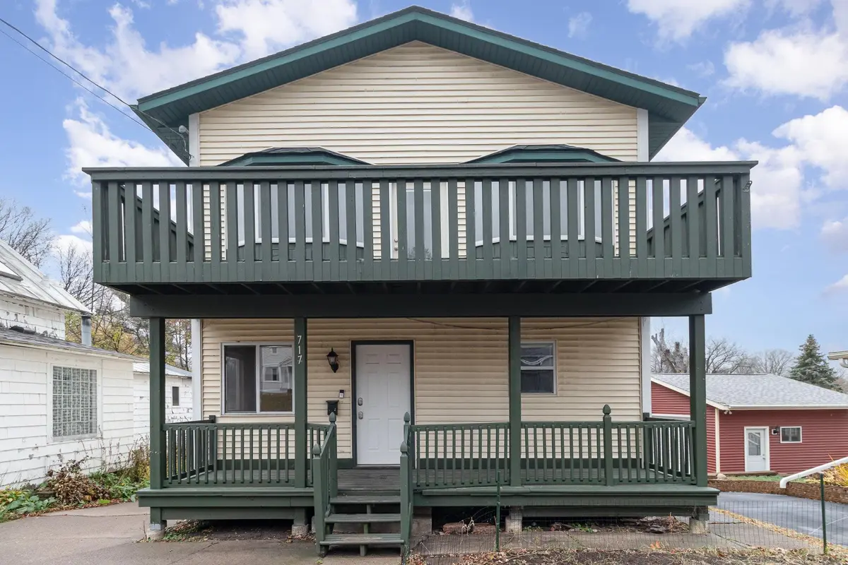 717 Maple ST W, Stillwater, MN 55082