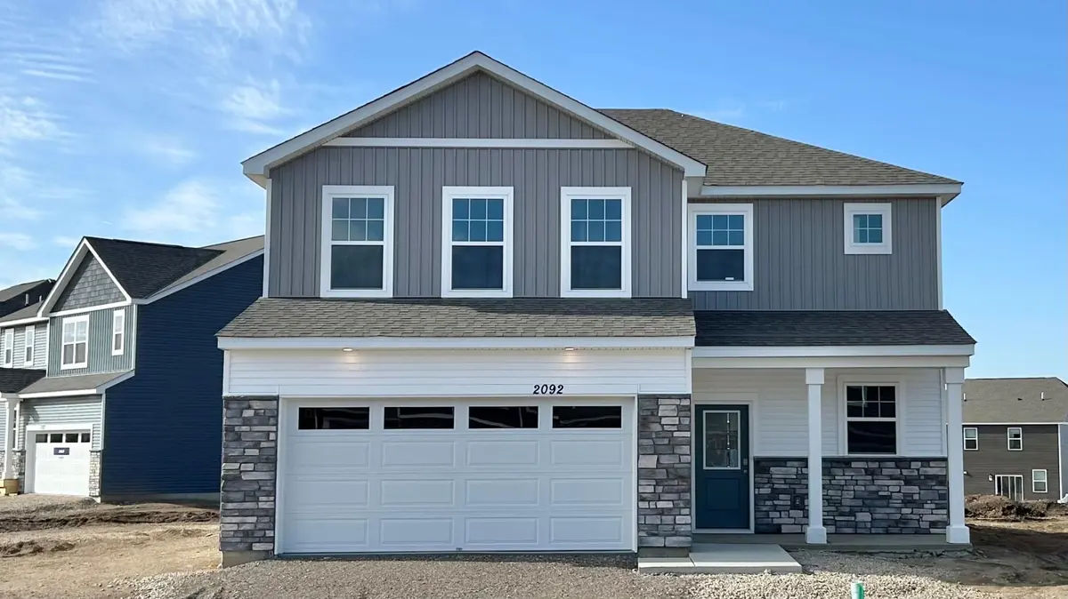 2092 Aloha AVE, Shakopee, MN 55379