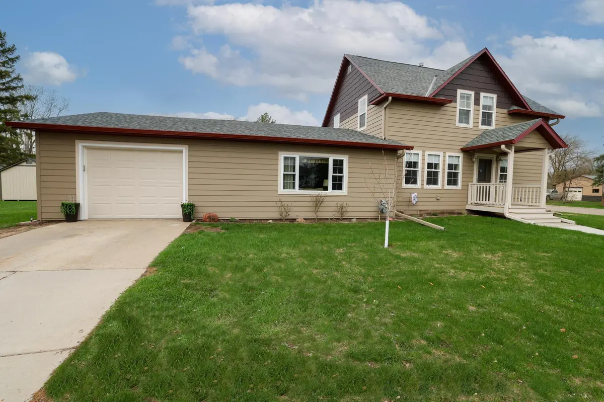 670 Myrtle AVE N, Browerville, MN 56438