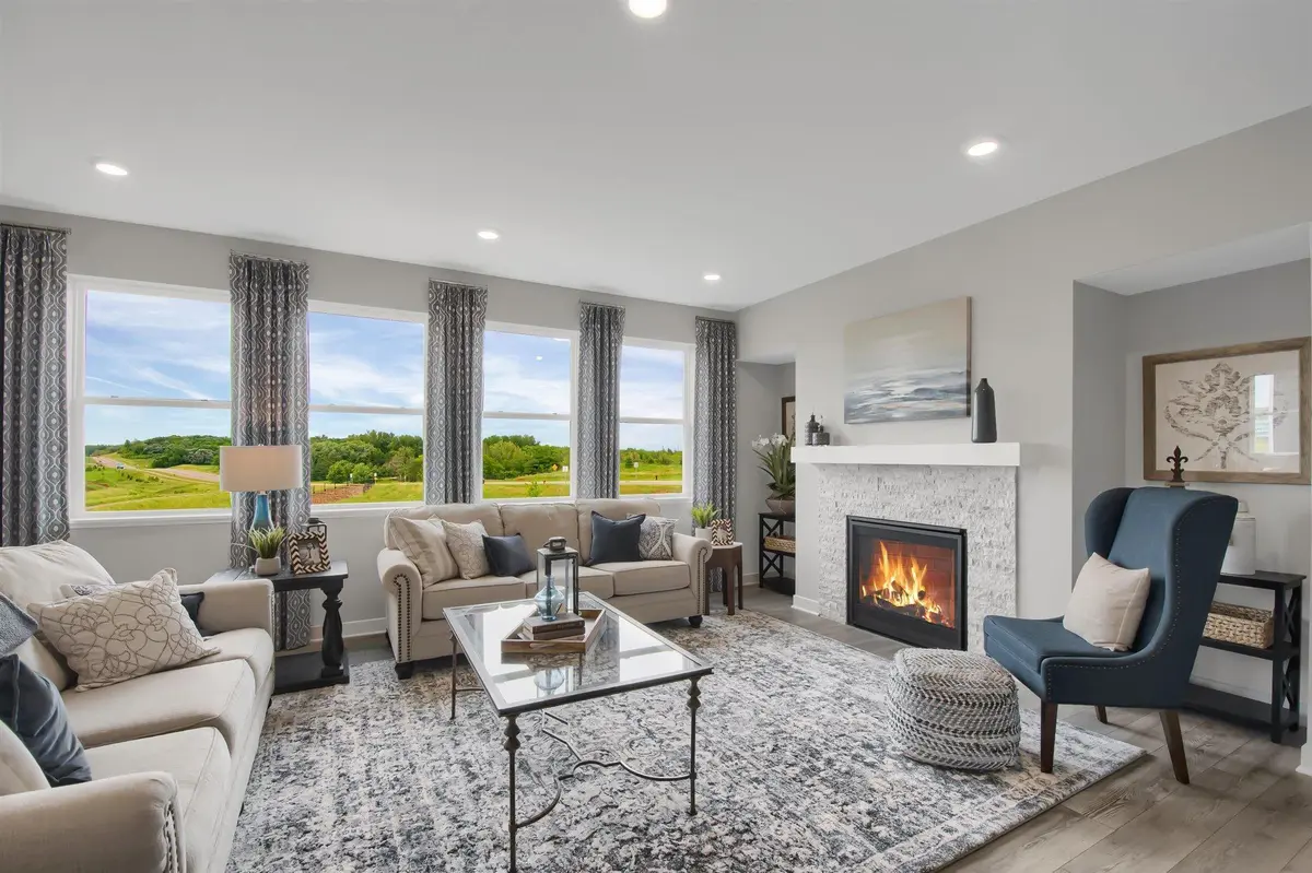 1695 Oak Creek CT, Chaska, MN 55318