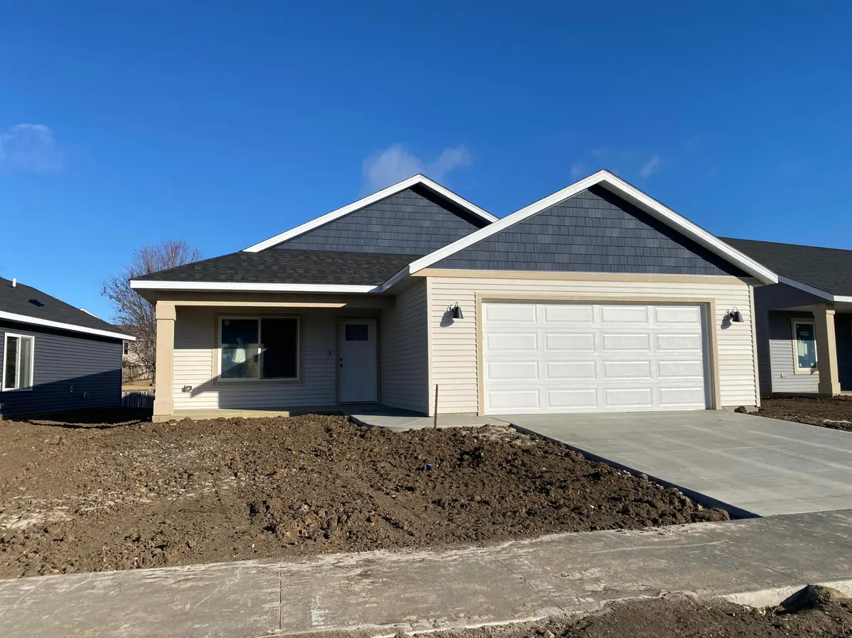 4441 Red Hawk DR SE, Rochester, MN 55904