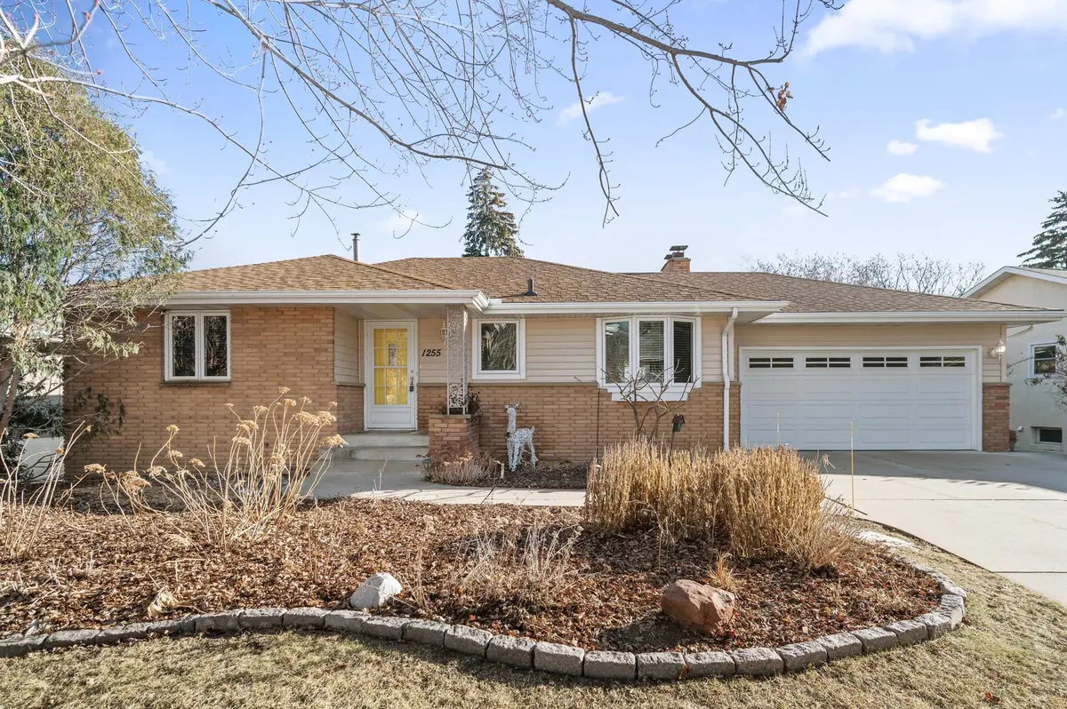 1255 Pike Lake DR, New Brighton, MN 55112