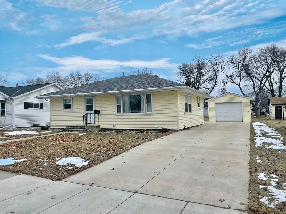 511 N Van Buren AVE, Springfield, MN 56087