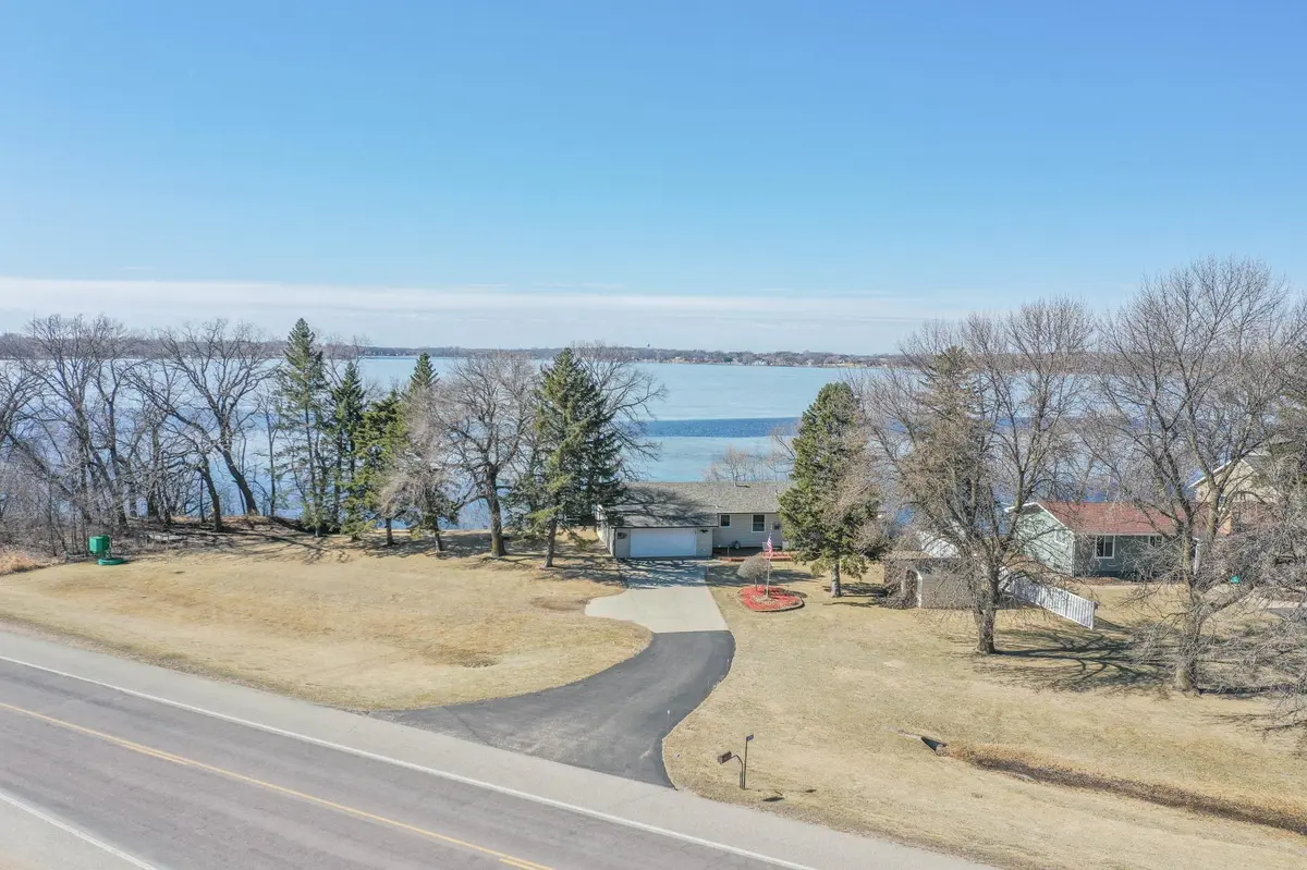 6790 County Road 9 NE, Willmar, MN 56201