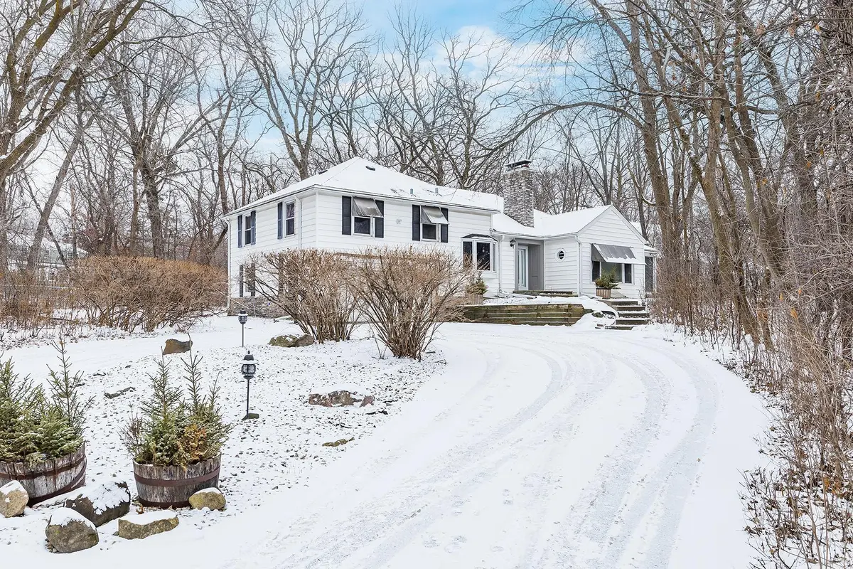 3313 Hopkins Crossroad, Hopkins, MN 55305