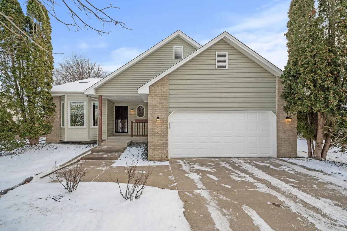 8401 115th LN N, Champlin, MN 55316