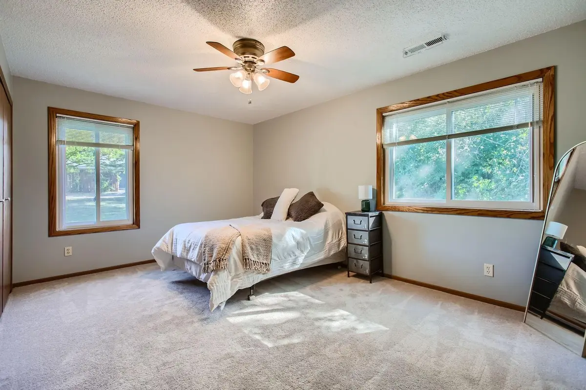 3858 Heather DR, Eagan, MN 55122