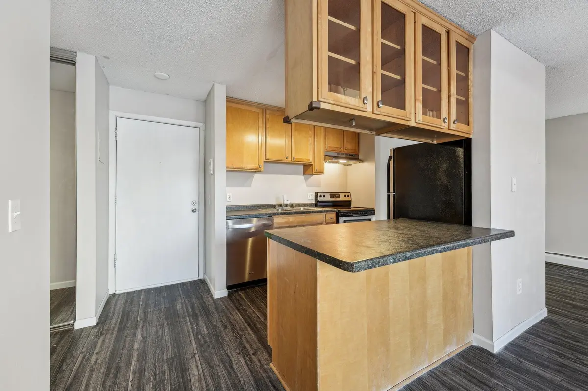 4130 Rahn RD #120, Eagan, MN 55122