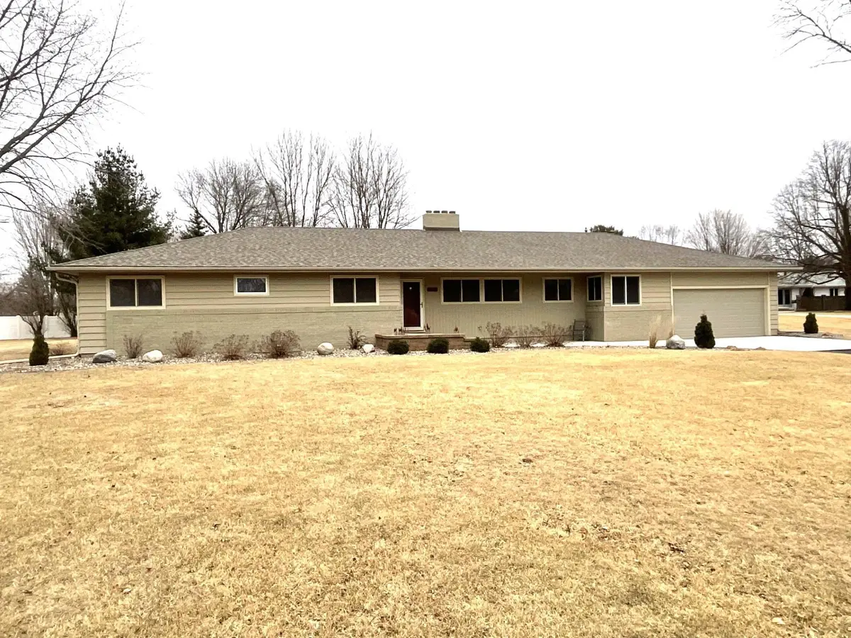 2702 4th AVE NW, Austin, MN 55912