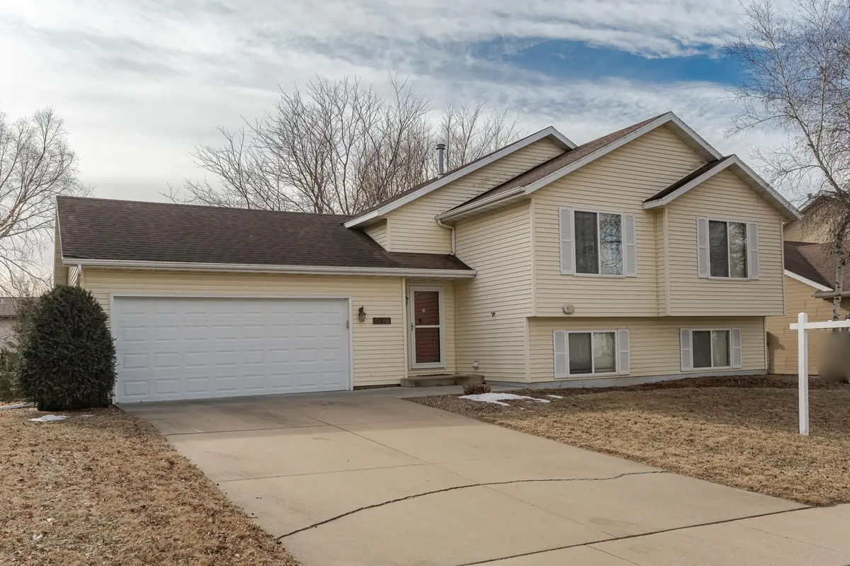 4456 57th ST NW, Rochester, MN 55901