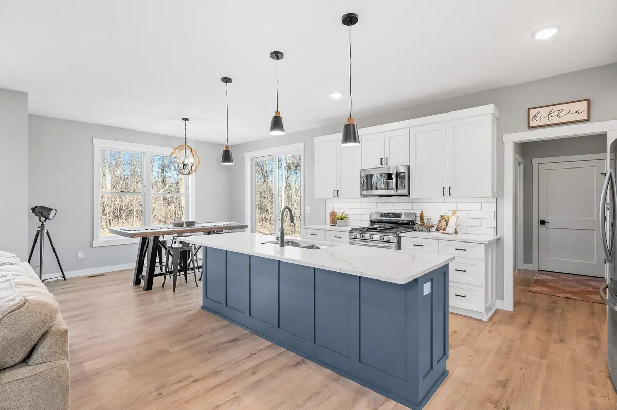 17 Tyrol DR SE, Rochester, MN 55904