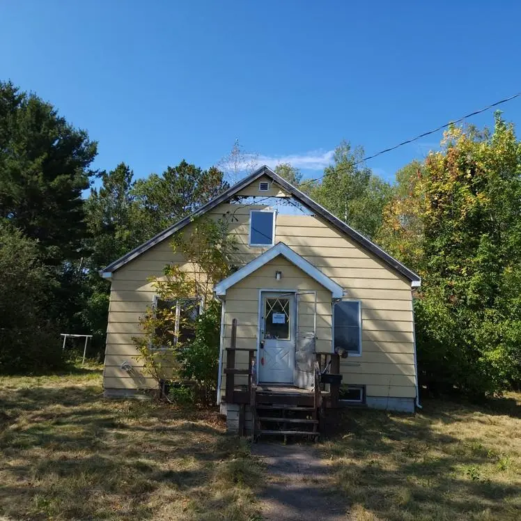 8786 E Spaulding RD, South Range, WI 54874