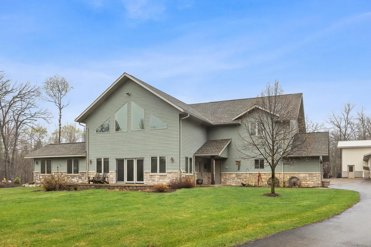 904 Porcupine TRL, Aitkin, MN 56431