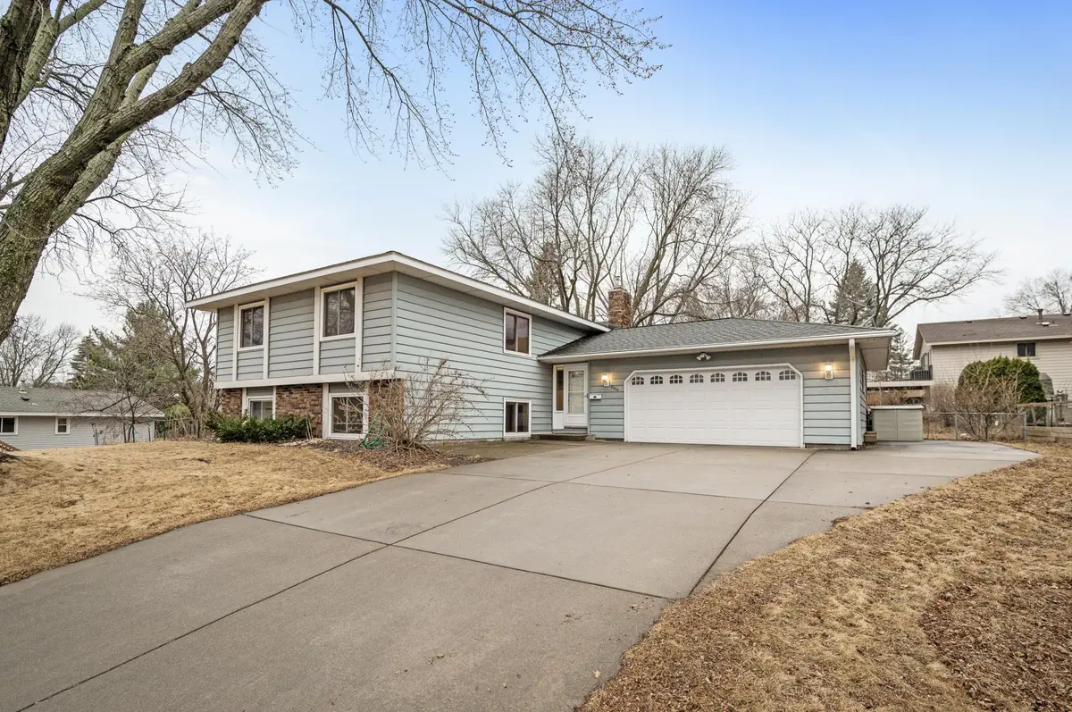 8900 Xerxes AVE S, Bloomington, MN 55431