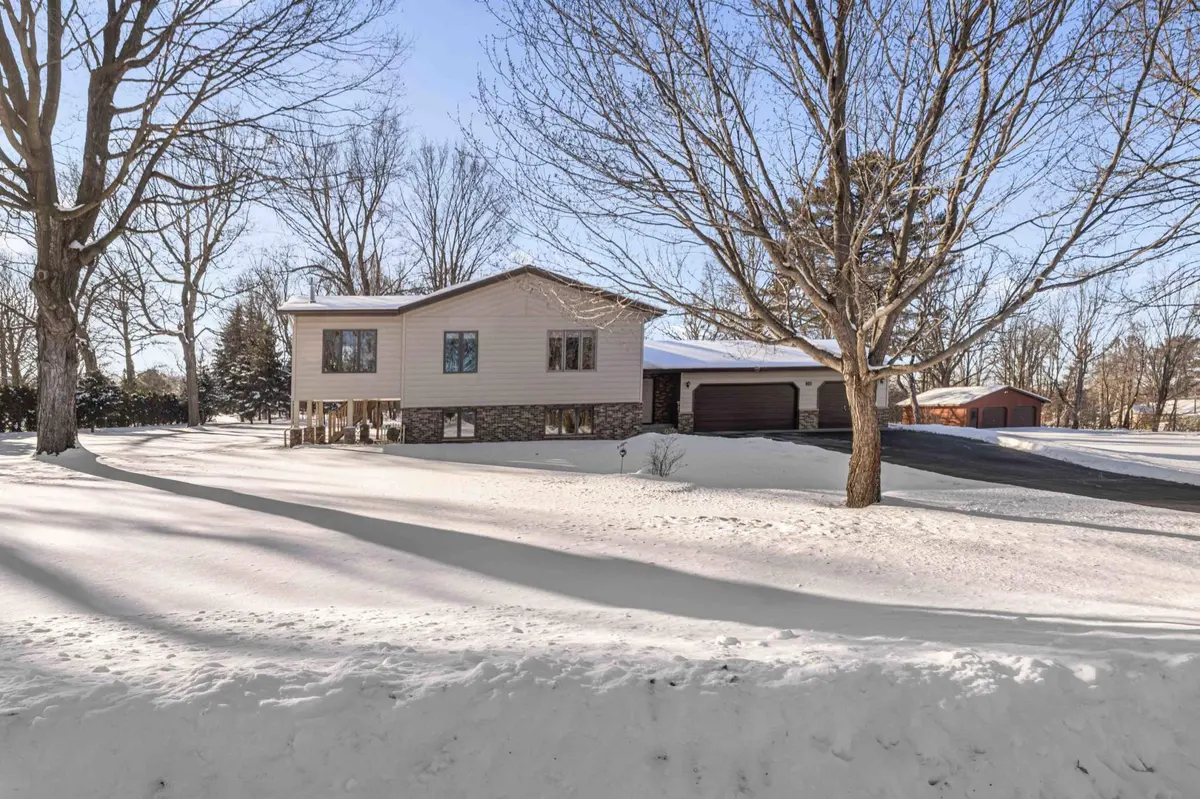 116 Maplewood DR, Randall, MN 56475