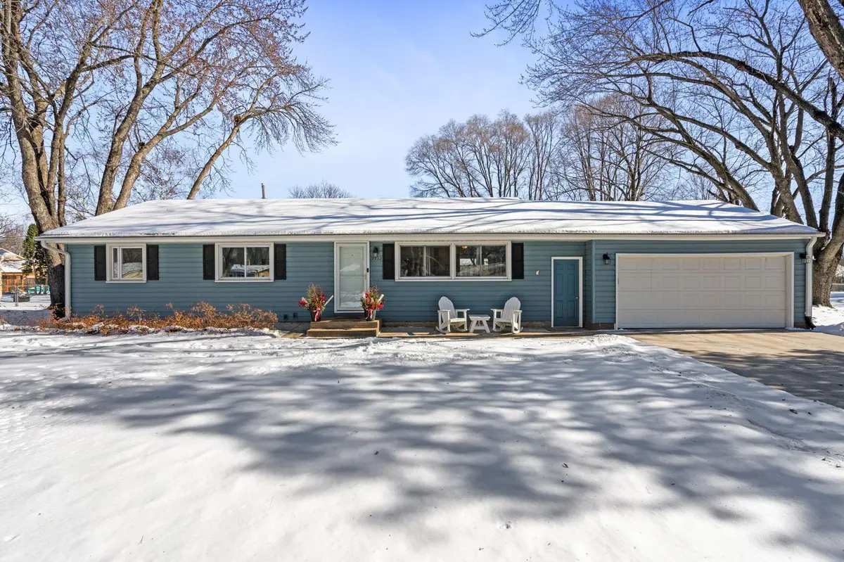 9532 Knox AVE N, Brooklyn Park, MN 55444