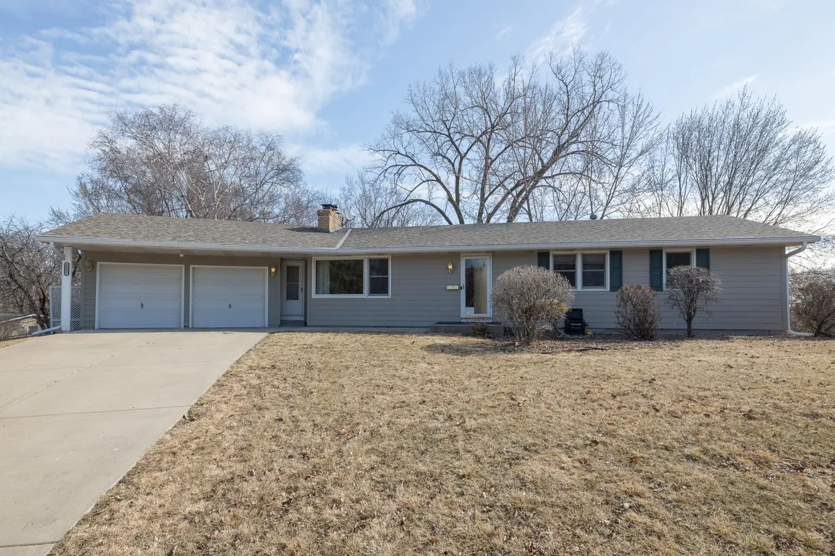8001 33rd AVE N, Crystal, MN 55427