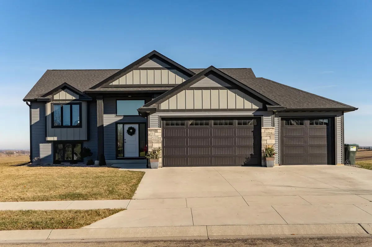 4329 Genevieve PL NW, Rochester, MN 55901