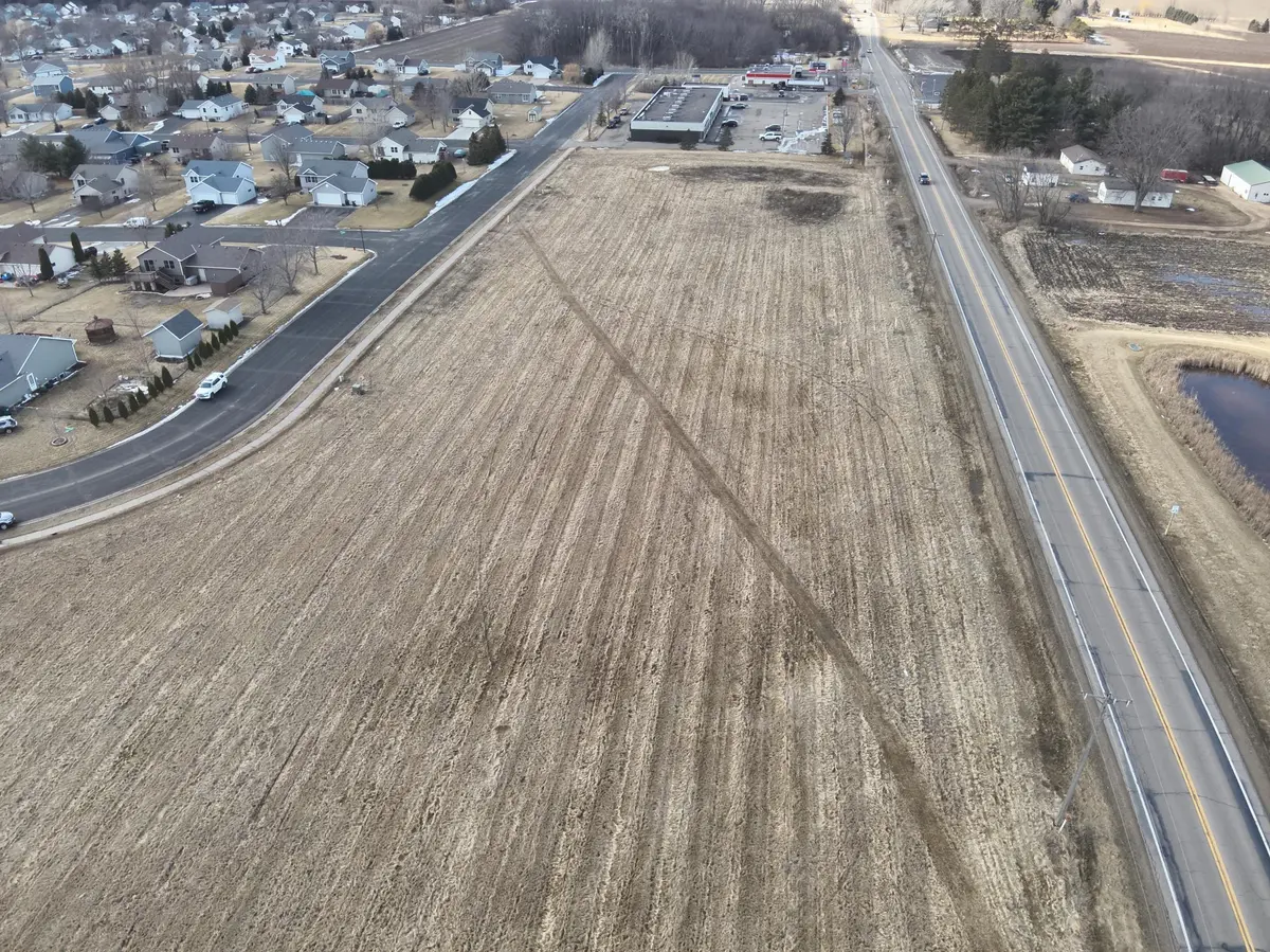 253 Jennifer Rae JCT N, Roberts, WI 54023