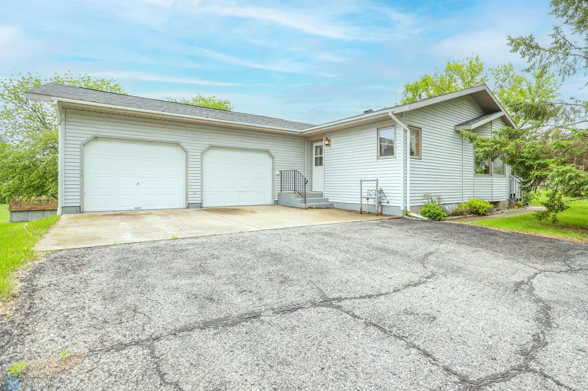 505 Broadway AVE, Detroit Lakes, MN 56501